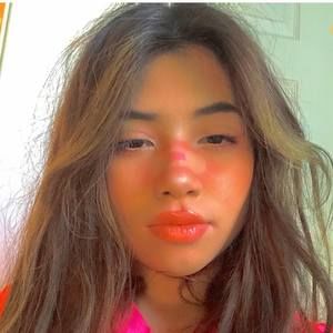 Meet your Posher, Chelsie